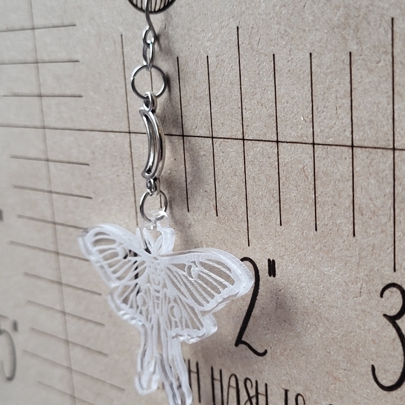 🌙🦋 Moth and crescent moon earrings - Picture 8 of 9
